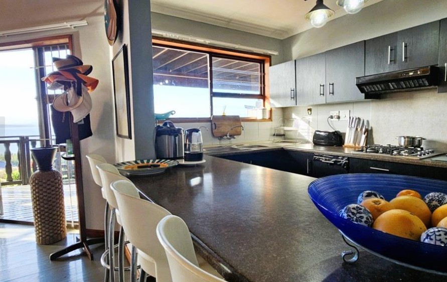 5 Bedroom Property for Sale in De Bakke Western Cape